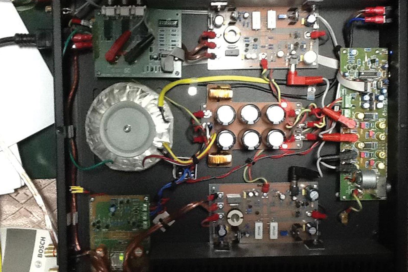 Inside Amplifier
